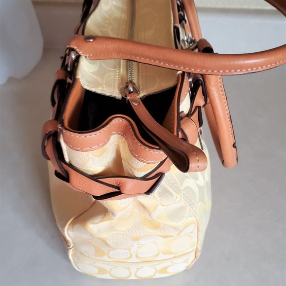 Like New Coach Hampton Yellow Signature Handbag Satchel Purse - Picture 8 of 13